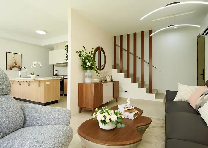 Ziba | Amplio Townhouse 3H Con Piscina Privada