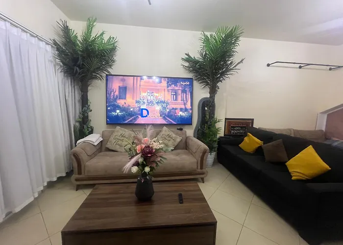 Sahara View Guest House Prime Location On The Dubai Sharjah Border
