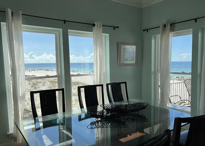 The Beach House - Enjoy Panoramic Ocean Views + Direct Beach Access