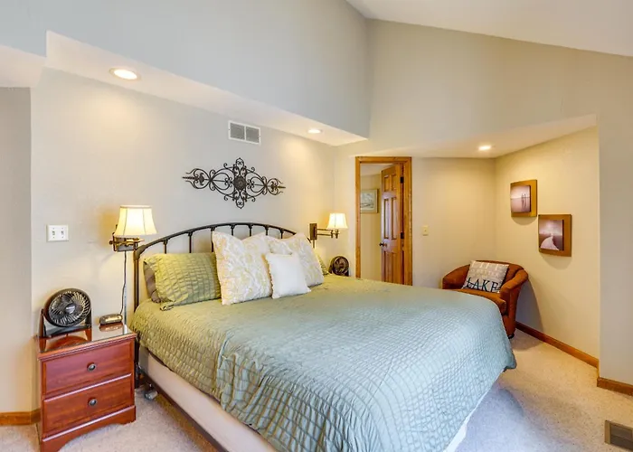 Resort Villa On Lake Of The Ozarks! Family Fun Hub