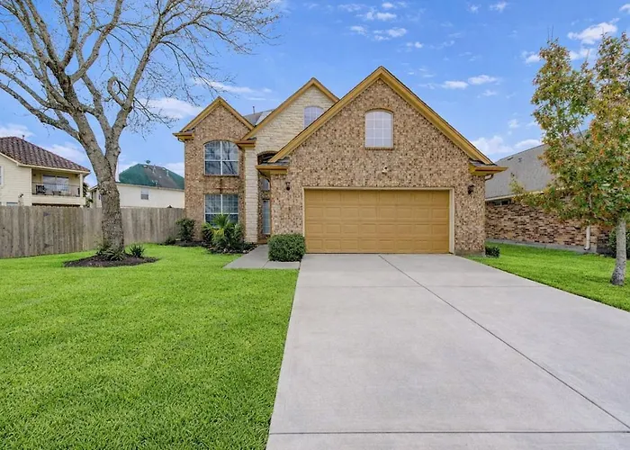 The Perfect Getaway Close To Downtown, Nrg