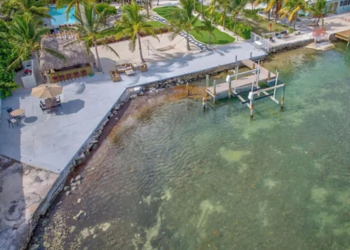 Paradise Point Pet Friendly Oceanfront Luxury Vacation Rental With Pool, Dock And Outdoor Kitchen