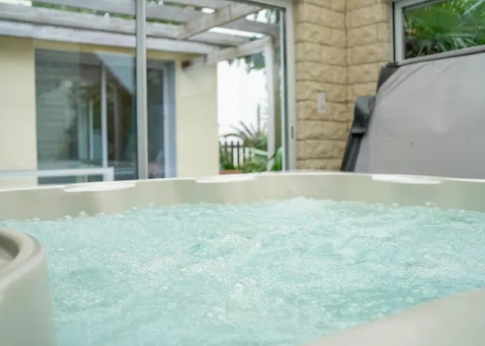 Villa Spa Prive, Terrasse, Jardin Clos, 10 Personnes, Centre Ville A 5Min