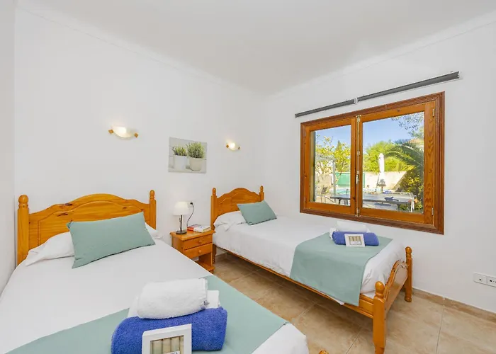 Villa El Mal Pas / Can Seguinet