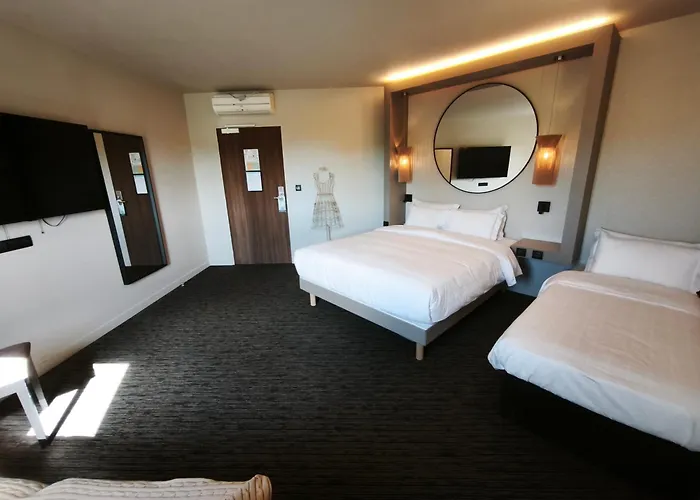 Hôtel de luxe: Hôtel Kyriad Brive Ouest
