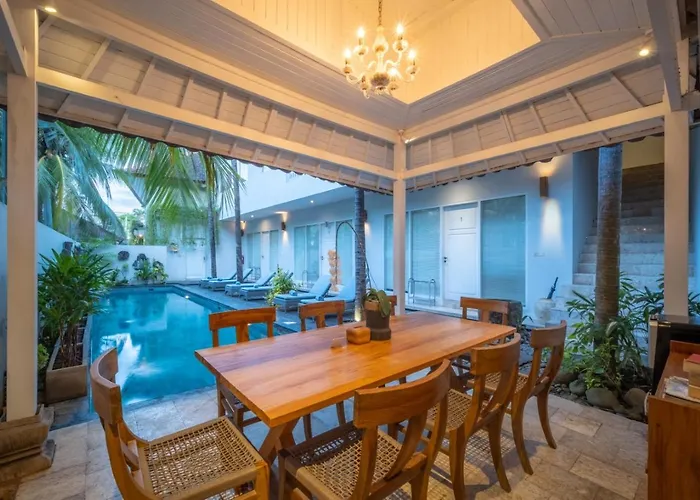 Room & Vespa 4 - Central Seminyak Near Beach