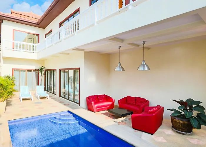 Avoca Pool Villas