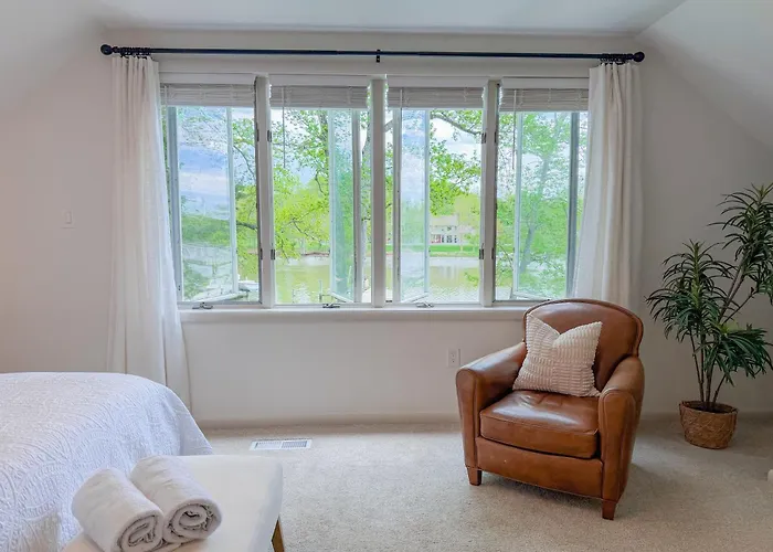 Annapolis Charm Waterfront Getaway Near Usna - Fish & Crab From Your Private Pier!