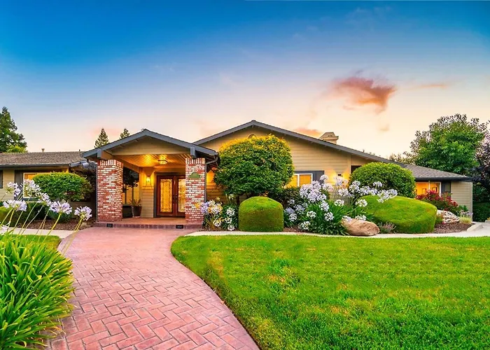 Casteel - 4,500 Sq-Ft Retreat With A Pool And Hot Tub In The Middle Of Wine Country!