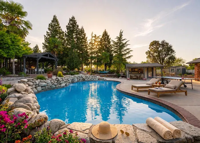 Casteel - 4,500 Sq-Ft Retreat With A Pool And Hot Tub In The Middle Of Wine Country!