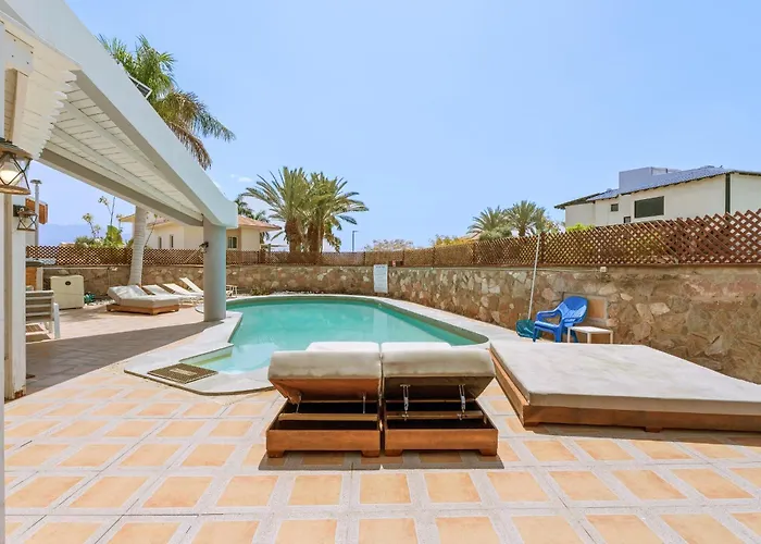 Villa Yuka- Luxurious Villa