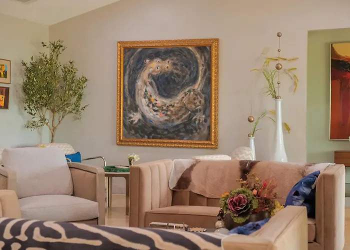 Luxe Dallas Estate Nearly Half Acre Skyline Views