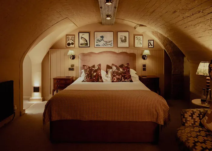 Boutique hotel only: The Churchill Hotel