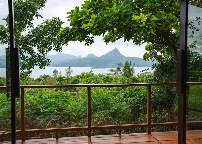Luxury hotel only: Resort Amanzi