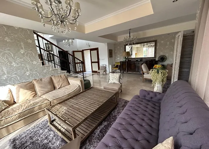 Seaview 6Br Villa With Heated Pool, Spa & Private Cinema