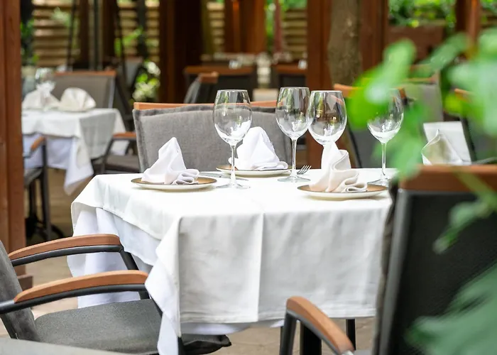 Villa Victoria Loven Park Boutique Rooms Sofia