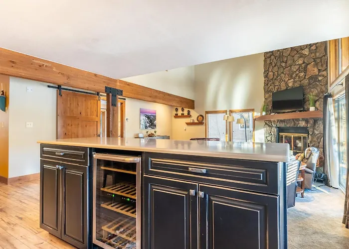 4 Bedrooms