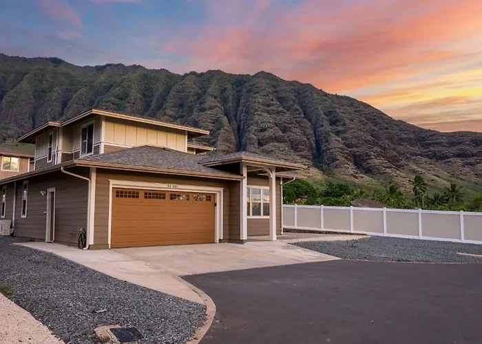 Makaha Villa By Avantstay