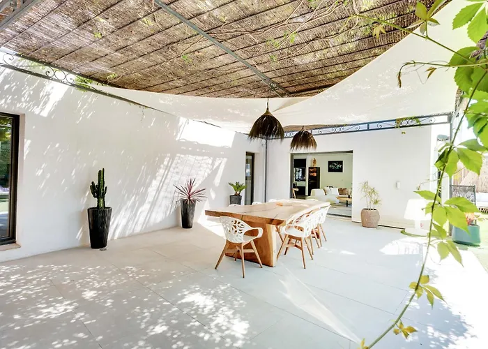 Villa W&M Home, Prestige, Confort & Piscine