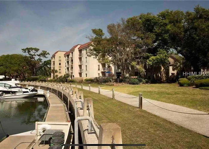 New Pics! Harbour Town 3Br/3Ba - Pool Access - Book Now