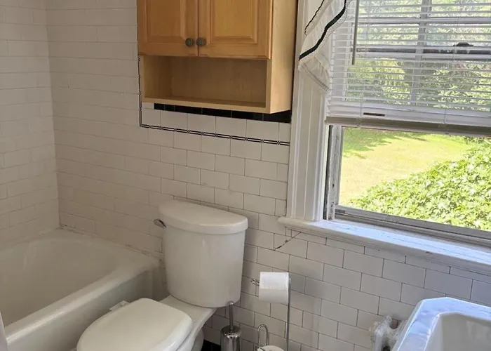 Home Sweet Home Suite: Liberty University Adjacent