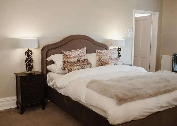 Glewstone Court Country House