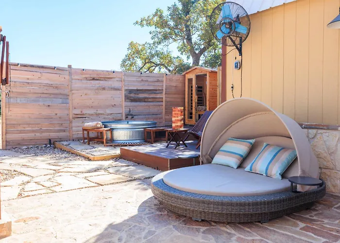 Romantic Tiny Luxury Retreat W Heated Pool, Sauna N Outdoor Shower In Wimberley 10 Acres