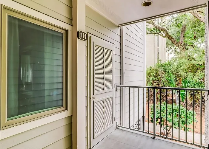Beachwood Place 1H