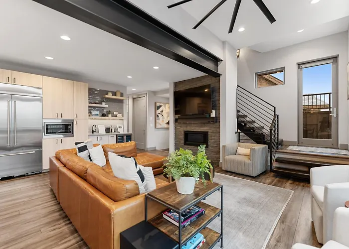 4 Bedrooms