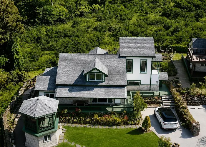 Executive Home In Jeju