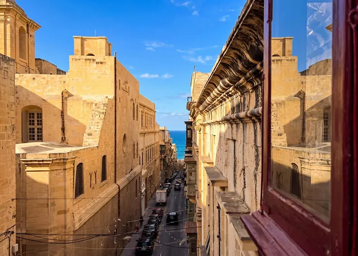 Knights 1500S Palazzino In Valletta - Seaview Rooftop Jacuzzi Lounge