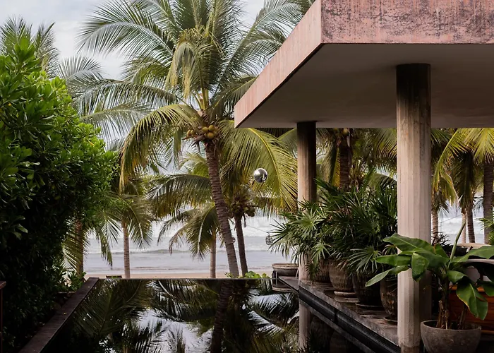 Hotels with pool Lo Sereno Casa De Playa