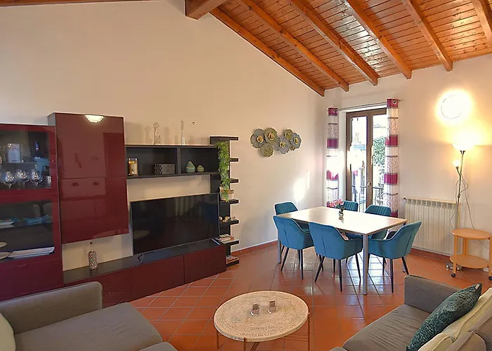 Shila House