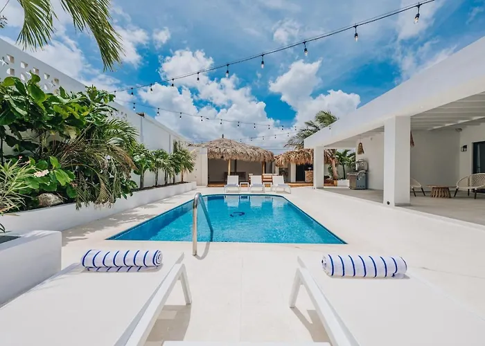 New 6 Bed 6 Bath Pool - Bocobay Mangel Beach House