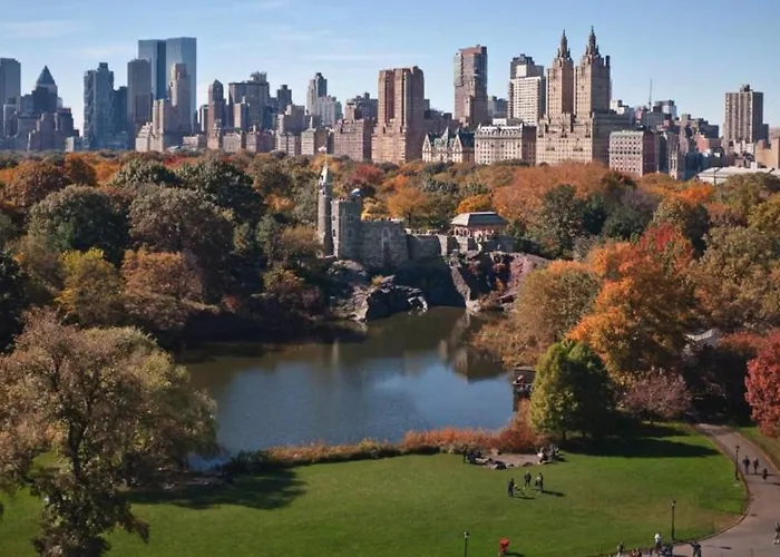 Lavish Columbus Circle Apartment By Central Park & Times Square (Adults Only)
