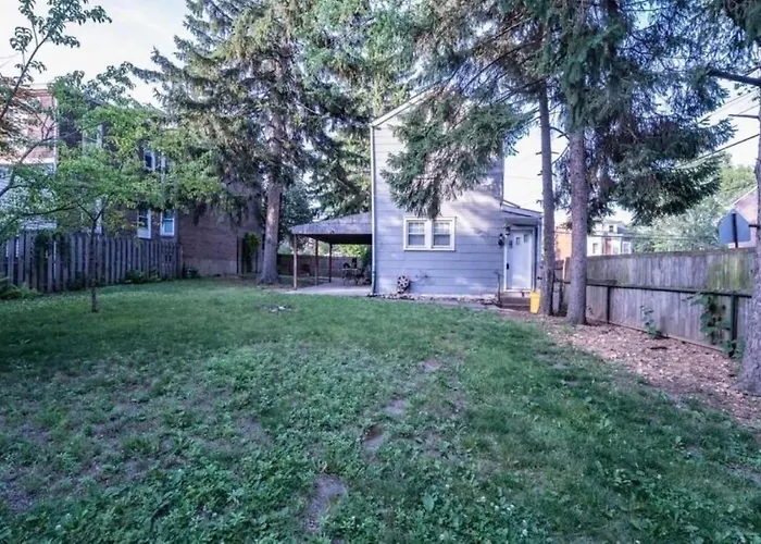 Cozy 1Br Apt With Workspace Near Train Station & Downtown