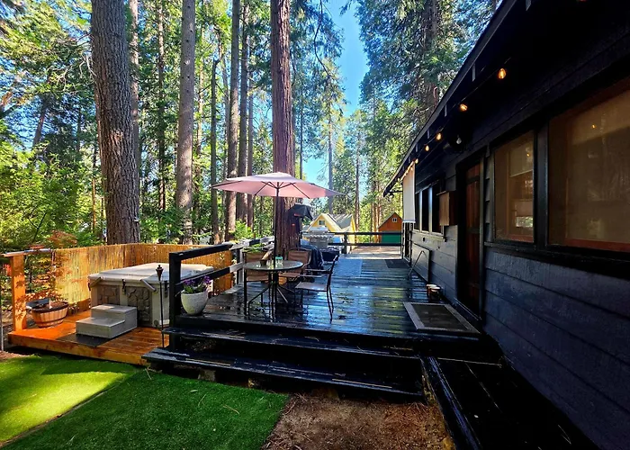 Cabin, Relaxation, Trails, Pinecrest Lake Getaway