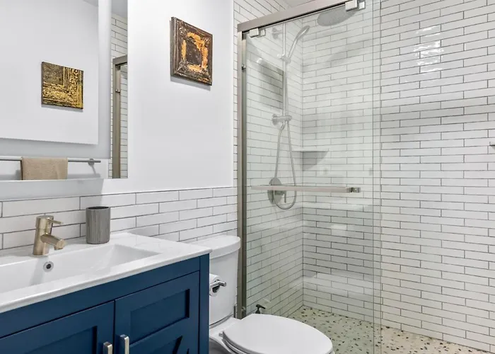 Newly Renovated Montauk House - Walk To The Beach