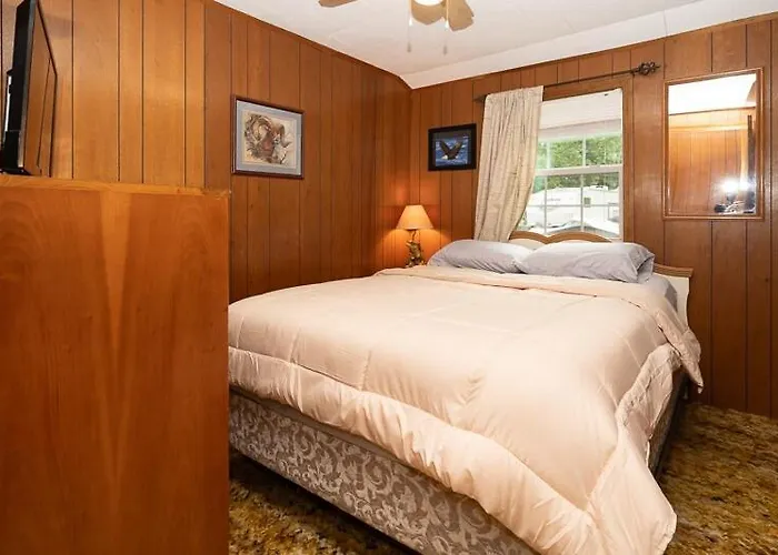 The Cabin At Prairie Hollow Camp W/ Boat Slip*