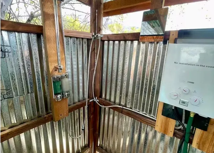 Cozy Glamping Pod Outdoor Kitchen And Shower