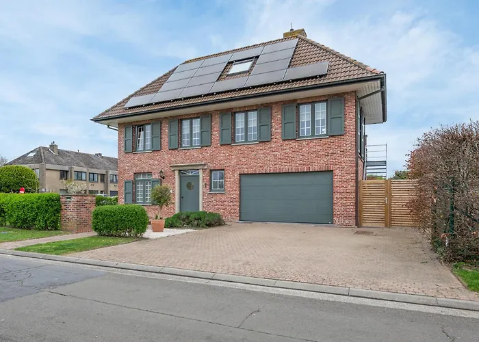 Amazing Villa For 8 In Bredene