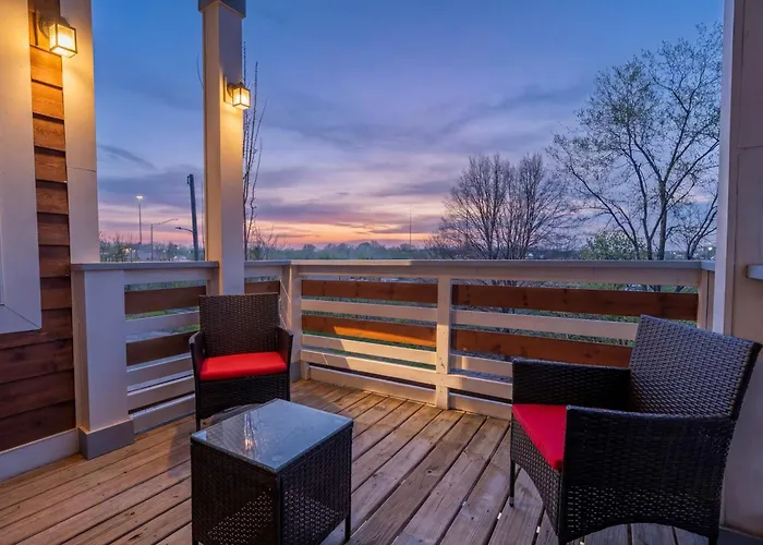 5Br Indy Game House -Near Fountain Sq - Sleeps 16