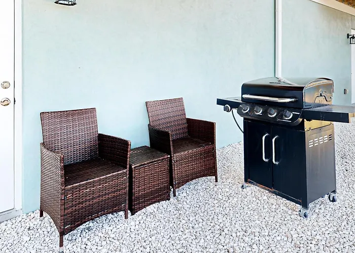 Perdido Key Incredible Lake Views Beach Chairs & Umbrella