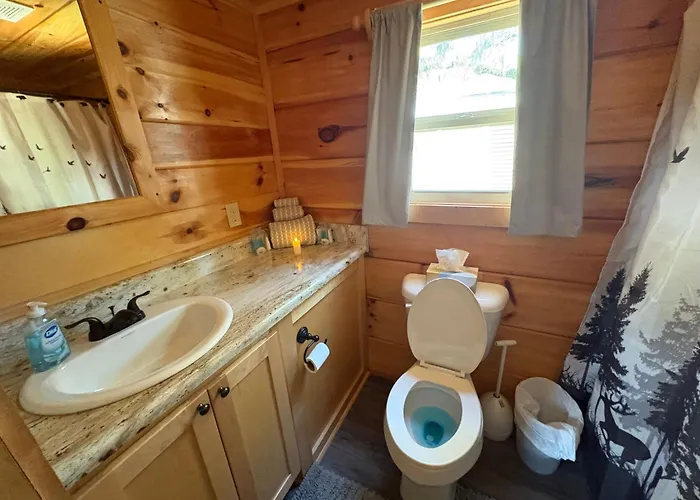 Fauna Chalet Llc