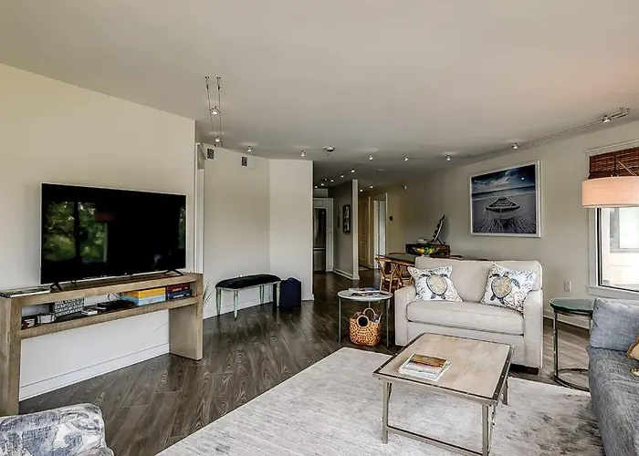 Yacht Club Villas 7542