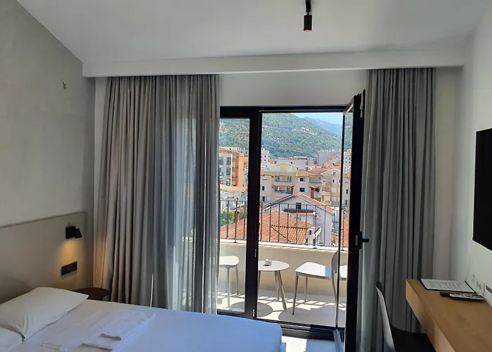 Lucciola Boutique Rooms