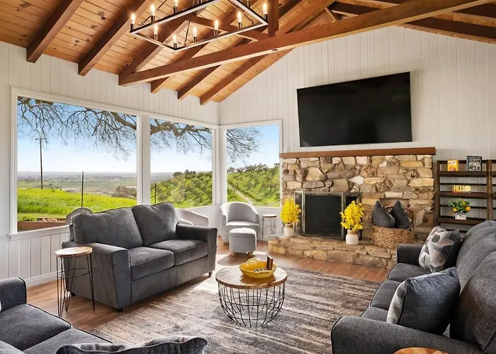 Paso Robles Wine Country Stay, Pool And Views