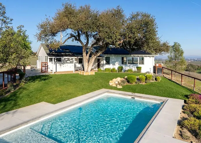 Paso Robles Wine Country Stay, Pool And Views