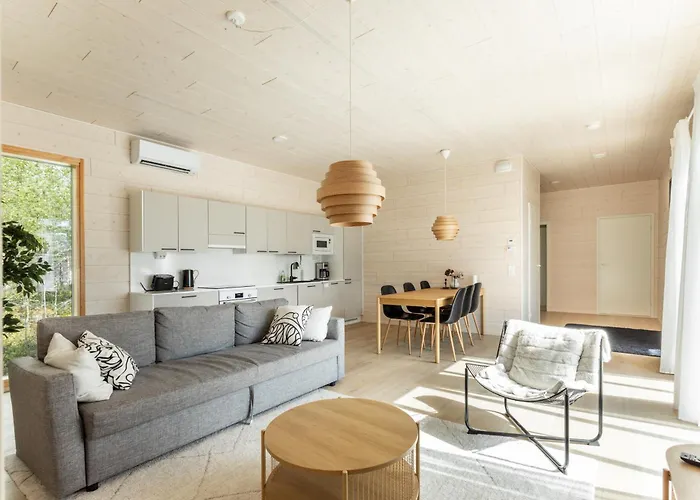 Beautiful, Modern Apartment In A Quiet Area!
