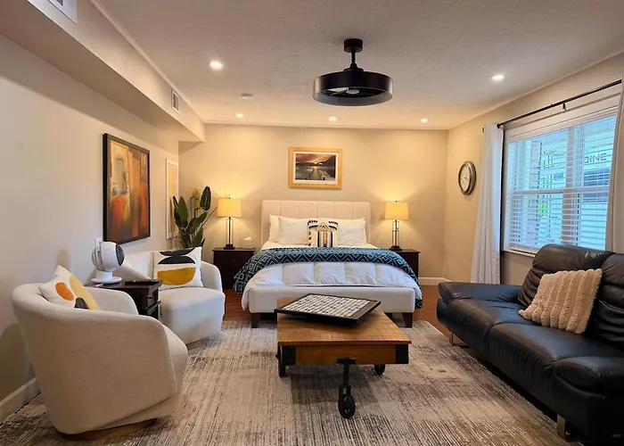 Vista Vibes - Upscale Studio Escape On An Acre With Boat Parking